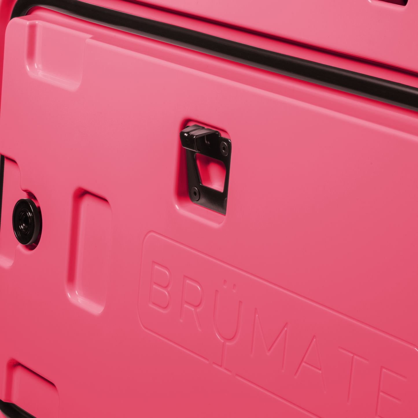 brutank-j2 brutank-55qt-neonpink-bottle-opener.png